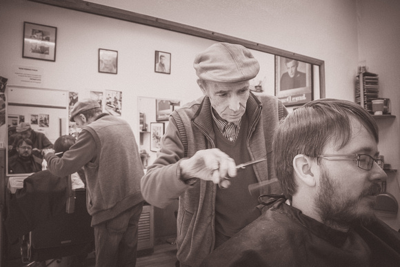 Aldo's Barber shop by Virginia Allwood - Le Shop UK Photo